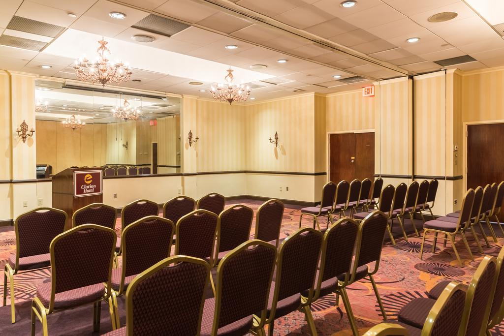 Clarion Hotel Somerset - New Brunswick Exterior foto