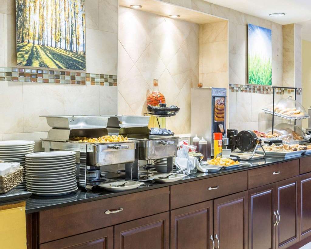 Clarion Hotel Somerset - New Brunswick Restaurant foto